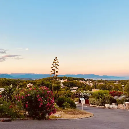 Vue Panoramique, 10min, Piscine, Tennis, Petanque